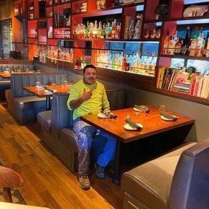 Meet your Posher, Daniel